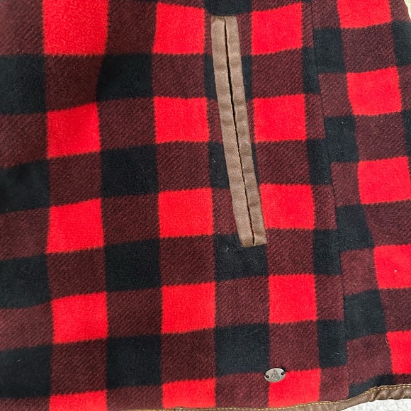 Buffalo Plaid Sherpa Vest - Picture 4 of 4